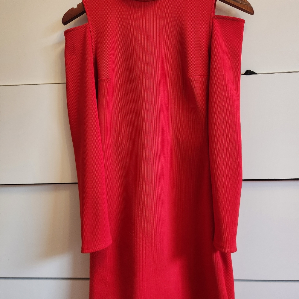 Dress - Picture 3 of 4